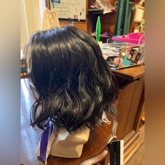 Belle Tress “Caliente” lace front wig - Picture 6 of 7